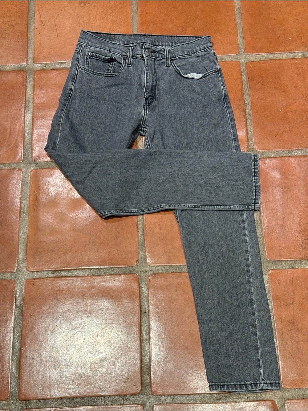 Slim Fit Men's Gray Jeans - Modern Everyday Style